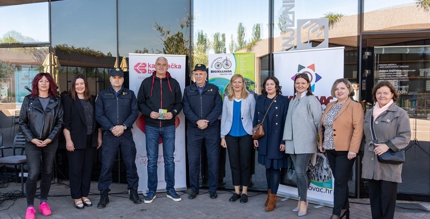 Prvosvibanjska biciklijada u Karlovcu kreće s Korza, a završava na ŠRC-u uz zabavni program, prezentaciju policije i grah – Gradonačelnik Mandić pozvao sve da i  nakon 1. svibnja koriste bicikle